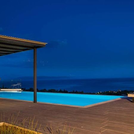 New Villa Blue With Private Pool At Trapezaki Livathos  Buitenkant foto