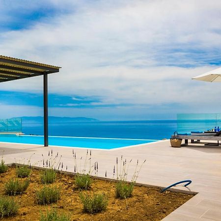 New Villa Blue With Private Pool At Trapezaki Livathos  Buitenkant foto