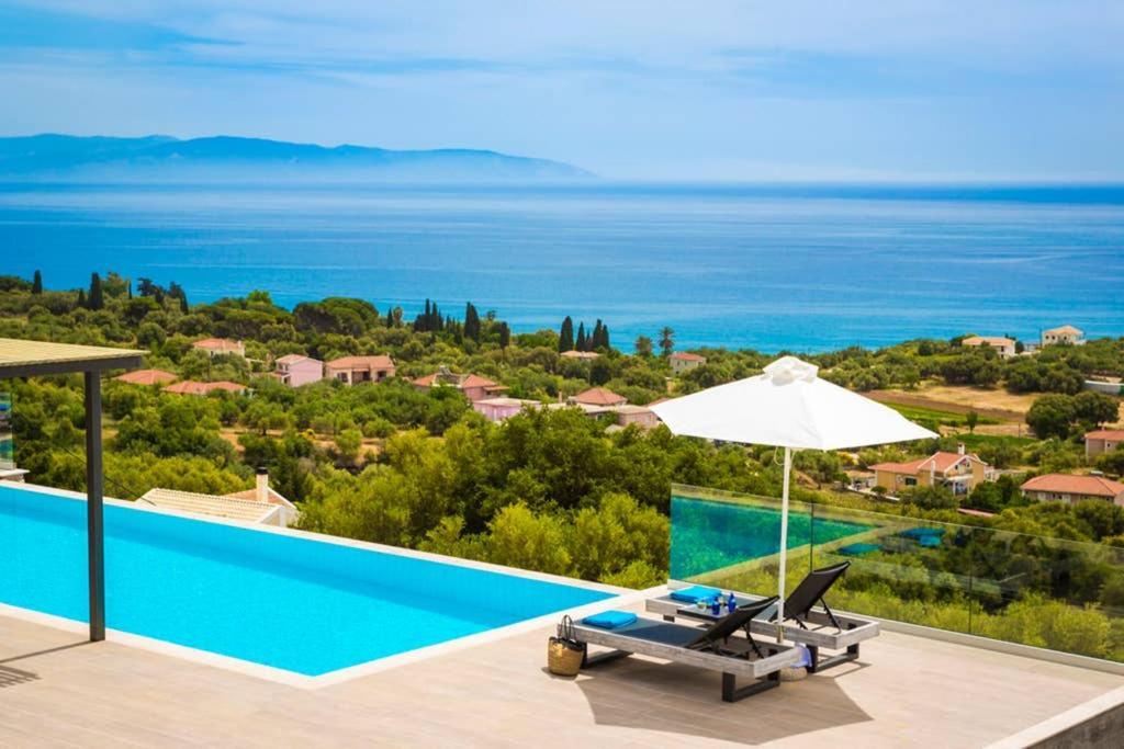 New Villa Blue With Private Pool At Trapezaki Livathos  Buitenkant foto