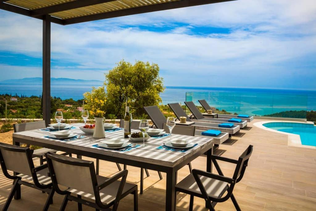 New Villa Blue With Private Pool At Trapezaki Livathos  Buitenkant foto