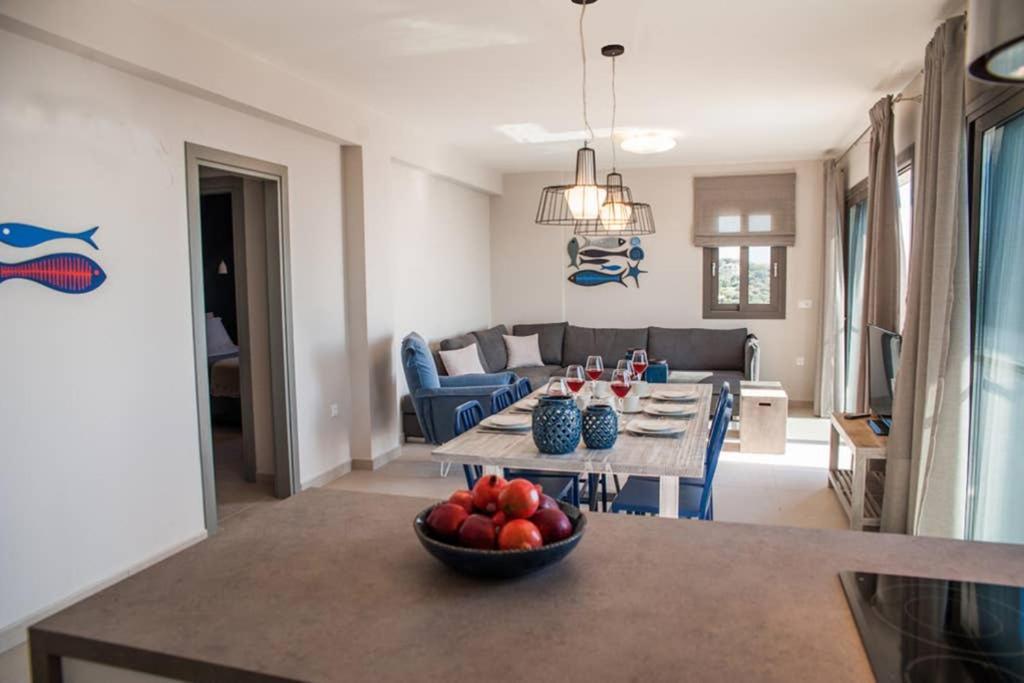 New Villa Blue With Private Pool At Trapezaki Livathos  Buitenkant foto